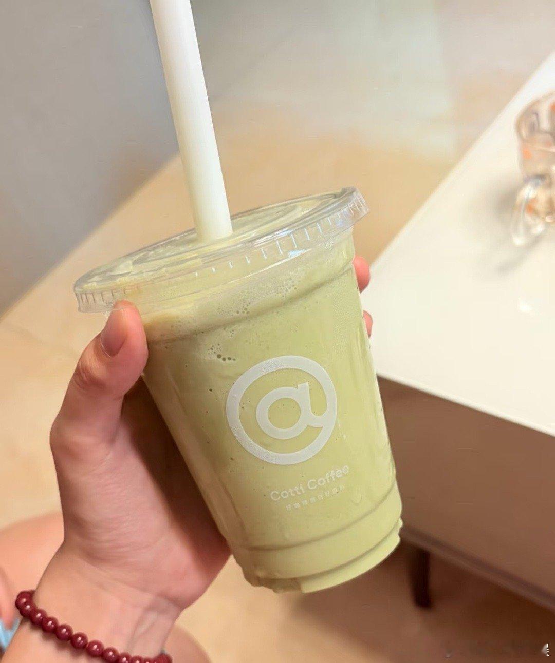 生活是快快乐乐的虚度时光 ​​​