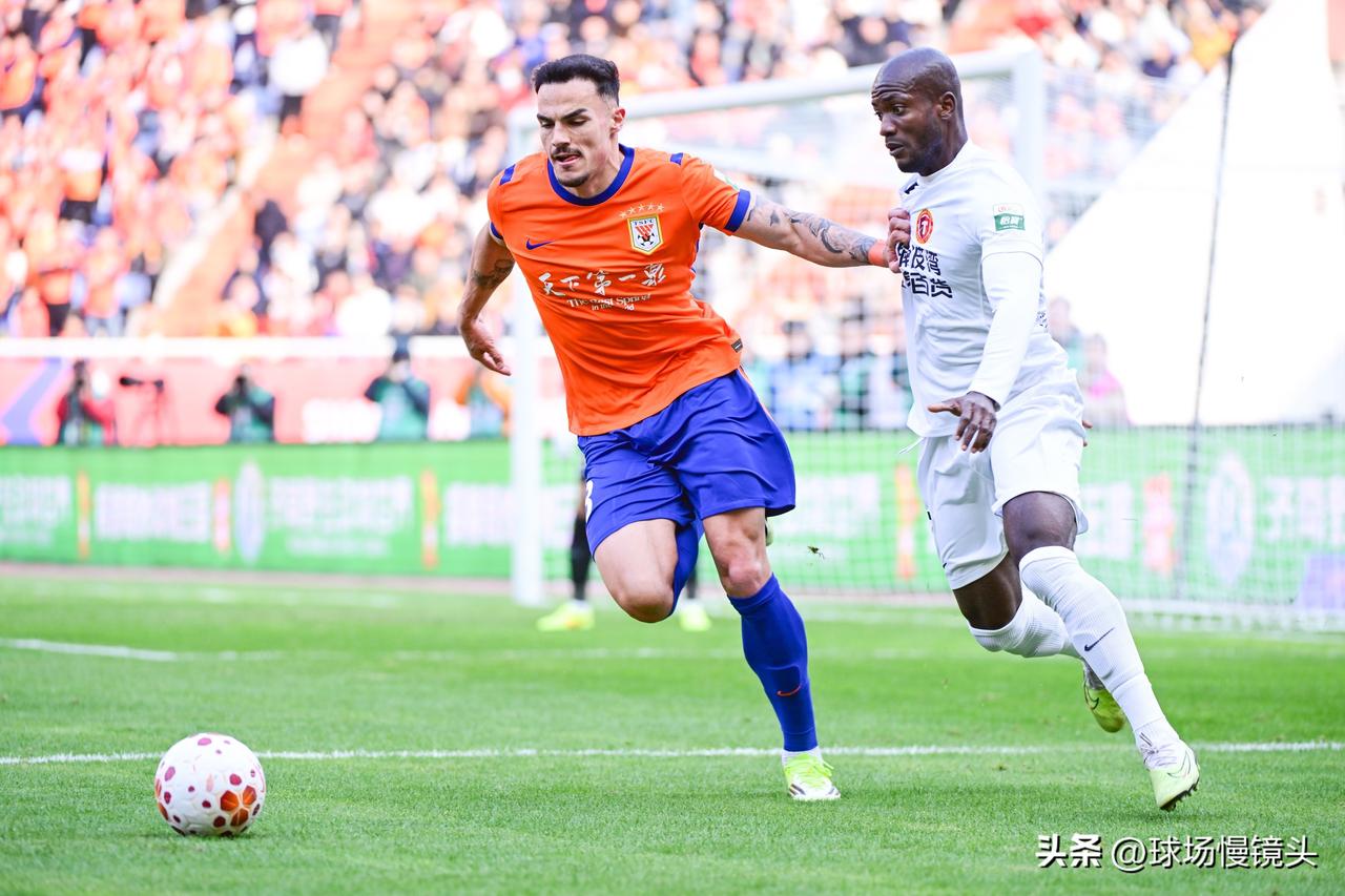 200万欧的拼图，2000万欧的威力！阿尔瓦罗首秀即征服山东泰山

阿尔瓦罗首秀