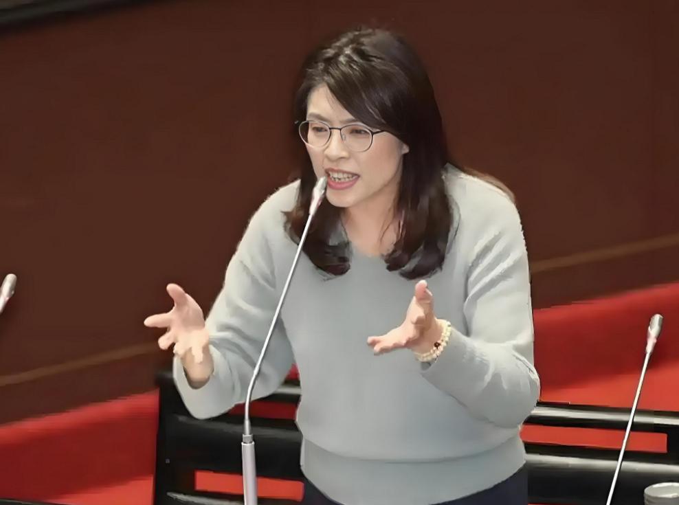 眼看台海情况不对，美国一不做二不休，送赖清德一句“保命的话”。

台海局势在20