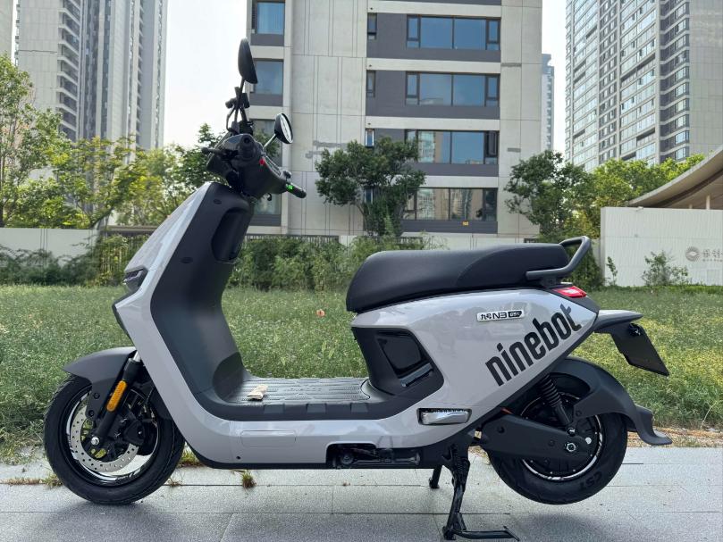 选电动车

电池犯了难 

越大越划算？

很多人买电动车，第一眼就盯电池容量，
