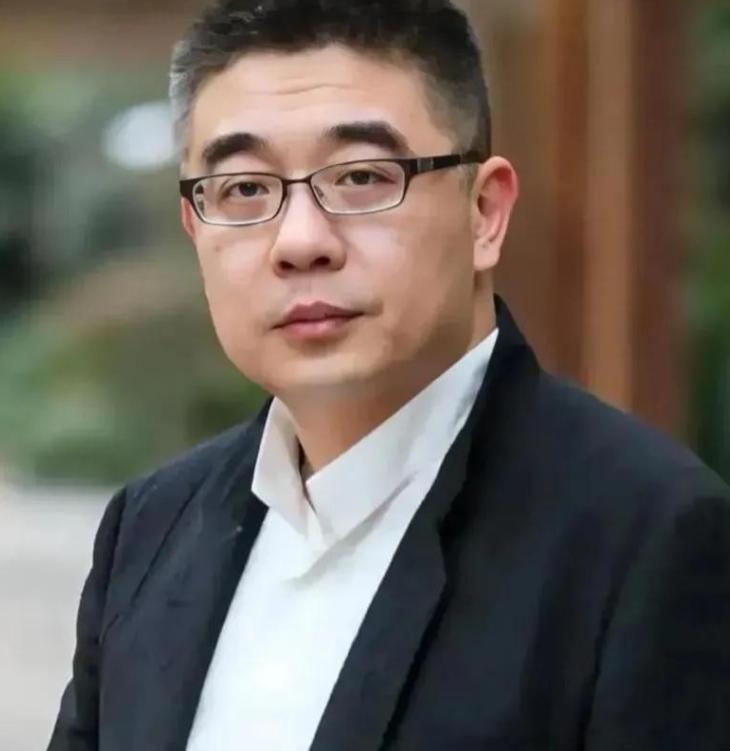 复旦大学钱文忠教授曾说：“我国的社会已经开始面临严重的问题，严重到让诚实守信，一