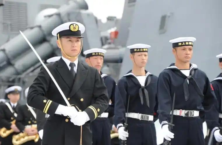 不搞“平均主义”！日本海自改革暗藏玄机，宙斯盾舰翻倍部署，主力舰艇角色大洗牌，这