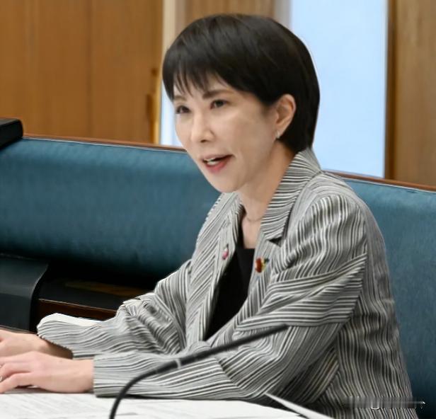 高市早苗的移民投机：既想补缺口又怕丢选票
 
高市政府上台后，把向美欧右翼看齐的