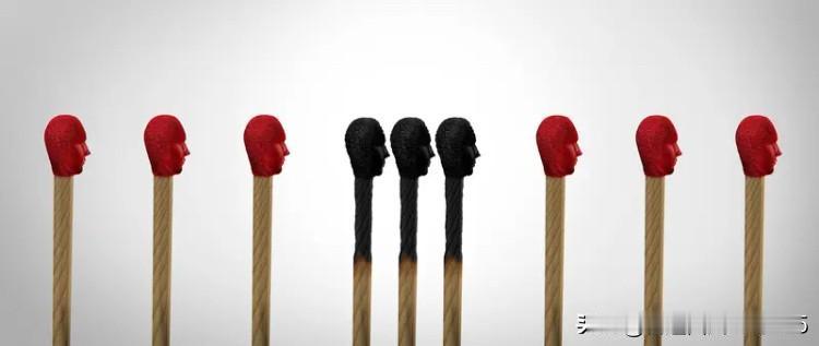 我们身边剪谍很多吗？

今天夫人从老年唱歌班回家，又说班上有个老太太给她说，中国