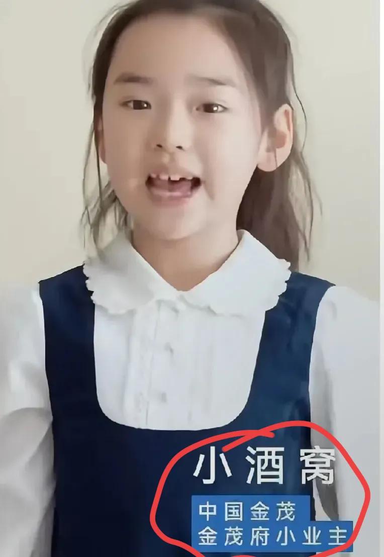 很多网友建议张维伊买房在董璇父母家隔壁，这样大家都同住一个小区，方便董璇照顾两边