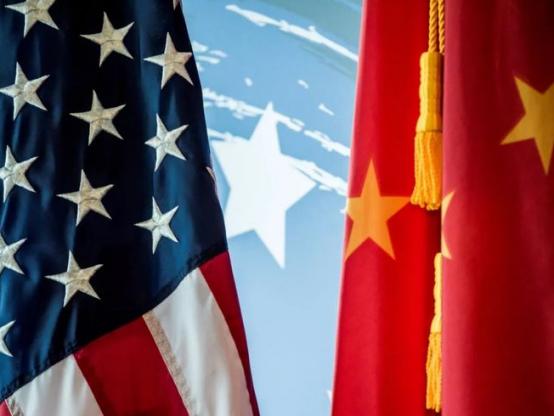 美国疯抓马杜罗、狂炸伊朗，中国为啥不直接动手？无数人骂北京怂了！大错特错啊！美国