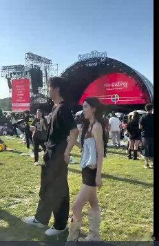 虾米音乐节偶遇怦然cp怦然心动20岁冬季虾米outing 恋综情侣线下合体太惊喜