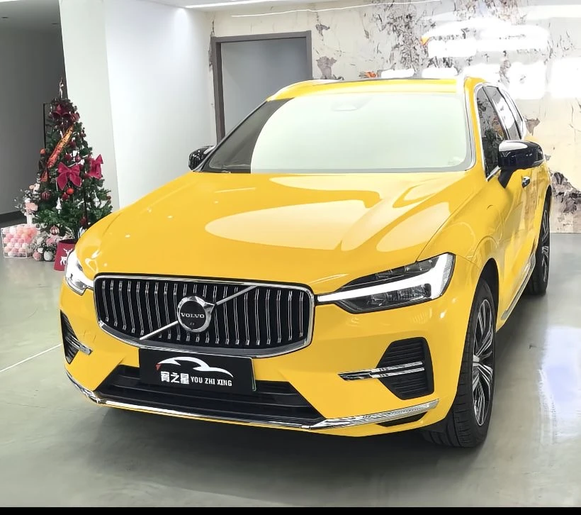 花了一个月的工资给60换身衣服！