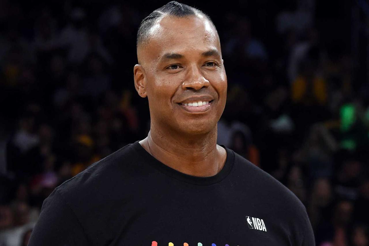 曾公开宣布自己同性恋身份的NBA首位现役球员、职业体育领域包容性的坚定倡导者杰森