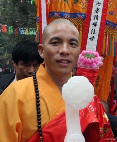‼️ 白马寺方丈印乐法师，出任少林寺住持。       外来的和尚会念经。   