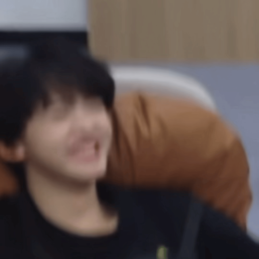 我也是拿这个小孩纸没有办法🥺 