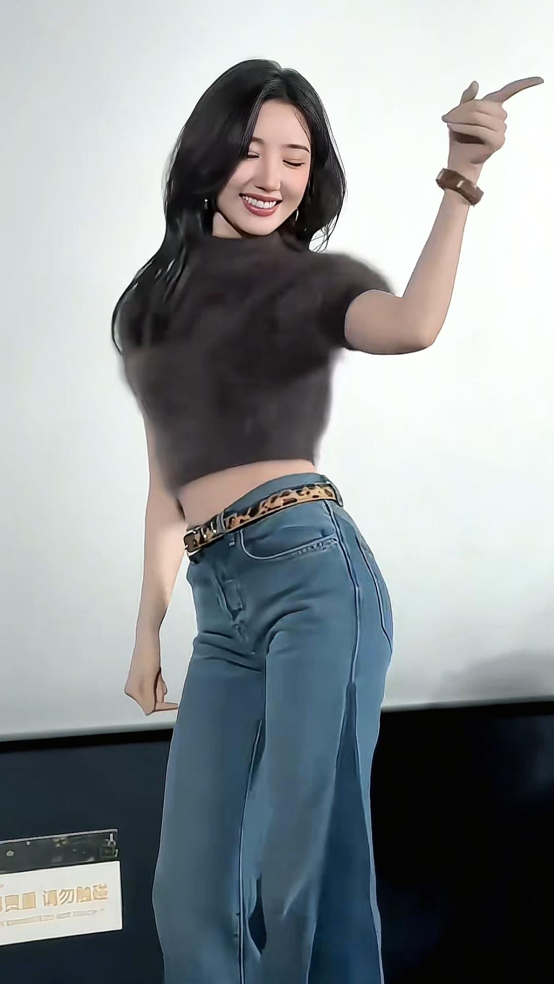 谢谢渣男的不娶之恩，38岁的毛晓彤，曾经撞见前任出轨，她没吵没闹，而是选择连夜搬