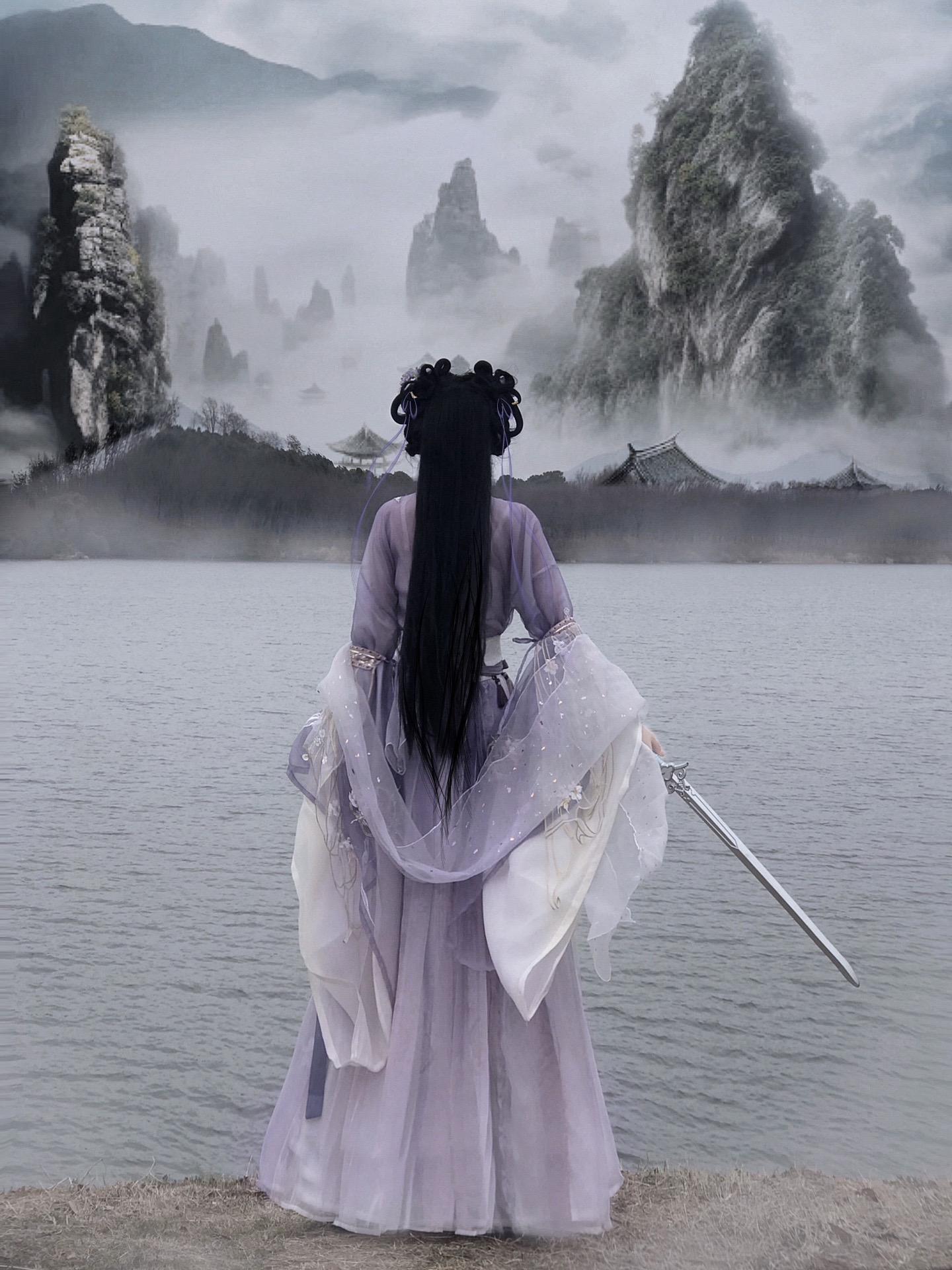 “你既要拦我，那就拔剑…”