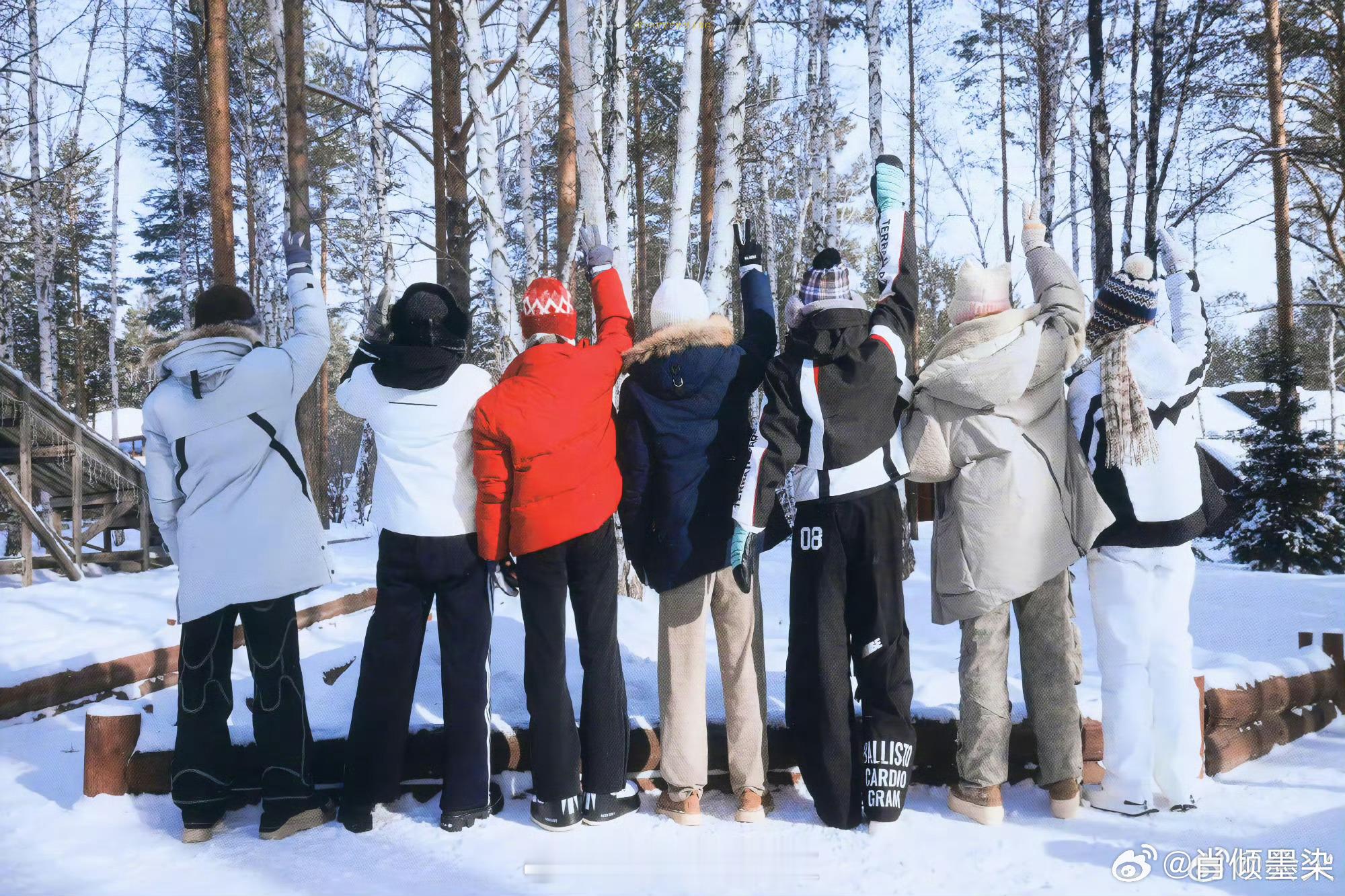 时代少年团时代少年团成团纪念日排面一晃已是七年同行，无数热血与温柔的片段尽数留存