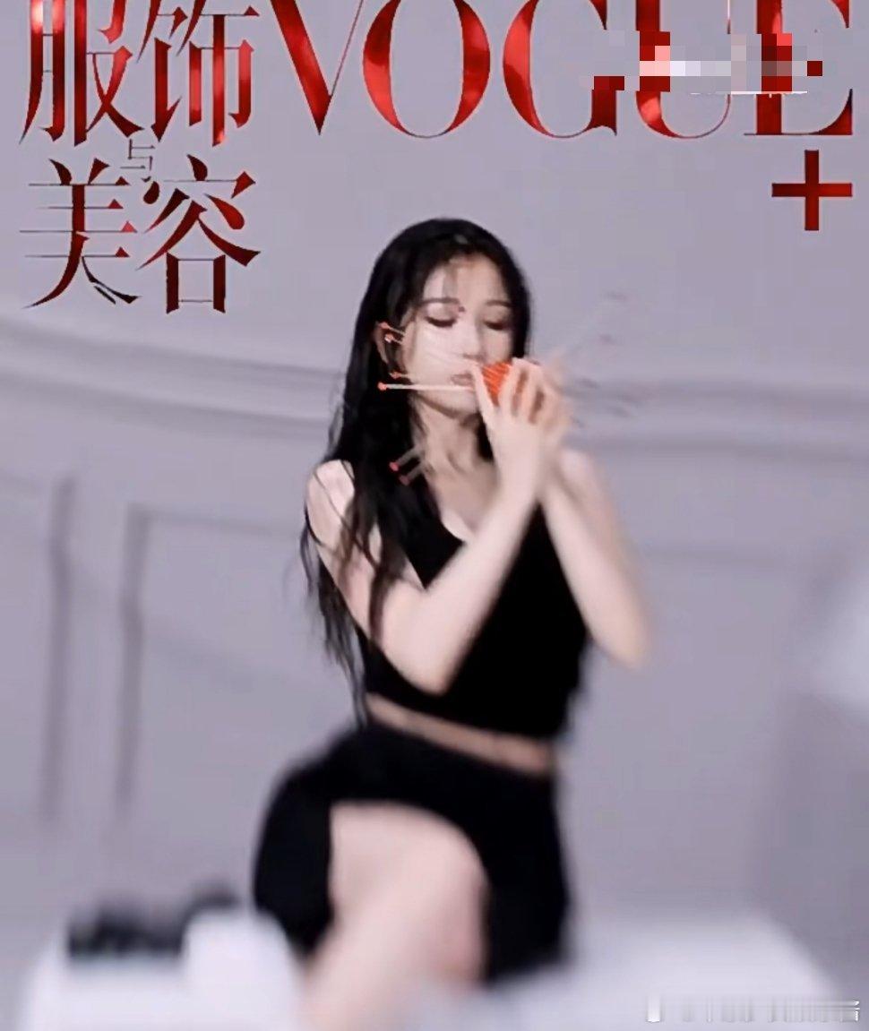 我请问呢？是我跟不是时代发展了？虞书欣也这样了？ ​​​