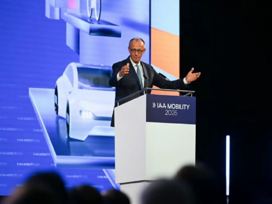 【欧盟或取消燃油车禁令：使用生物燃料或电子燃料继续销售】据媒体报道，德国总理要求