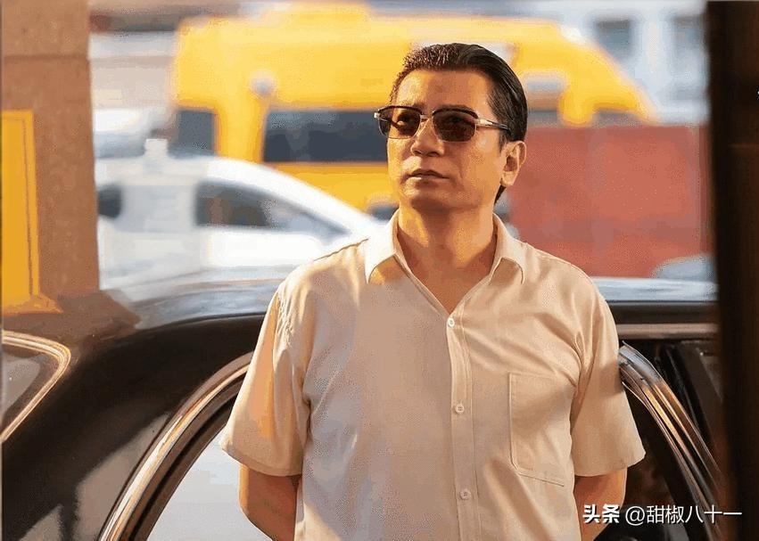 《冬去春来》大结局最假的，

不是演曹野不学好装气功大师，

也不是演徐胜利创业