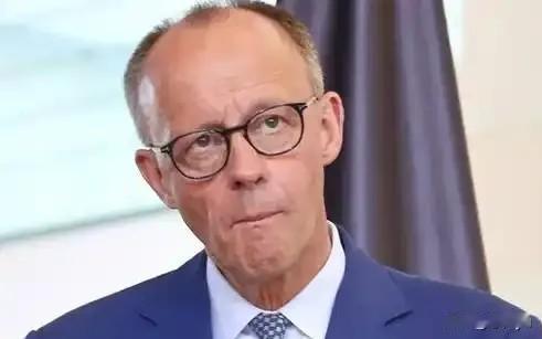 德国竟然要求匈牙利在布达佩斯俄美元首峰会时，逮捕普京。匈牙利拒绝，称将确保普京顺