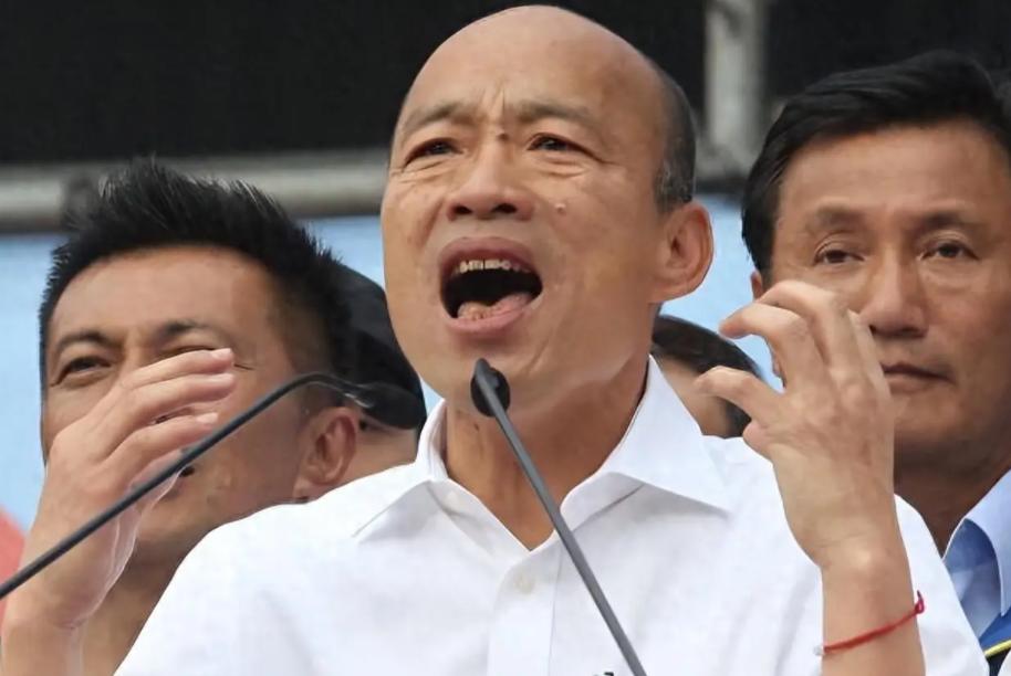 韩国瑜这次是真不忍了！

傅崐萁人不到，权也不下放，韩国瑜一句话，直接把辞总召摆