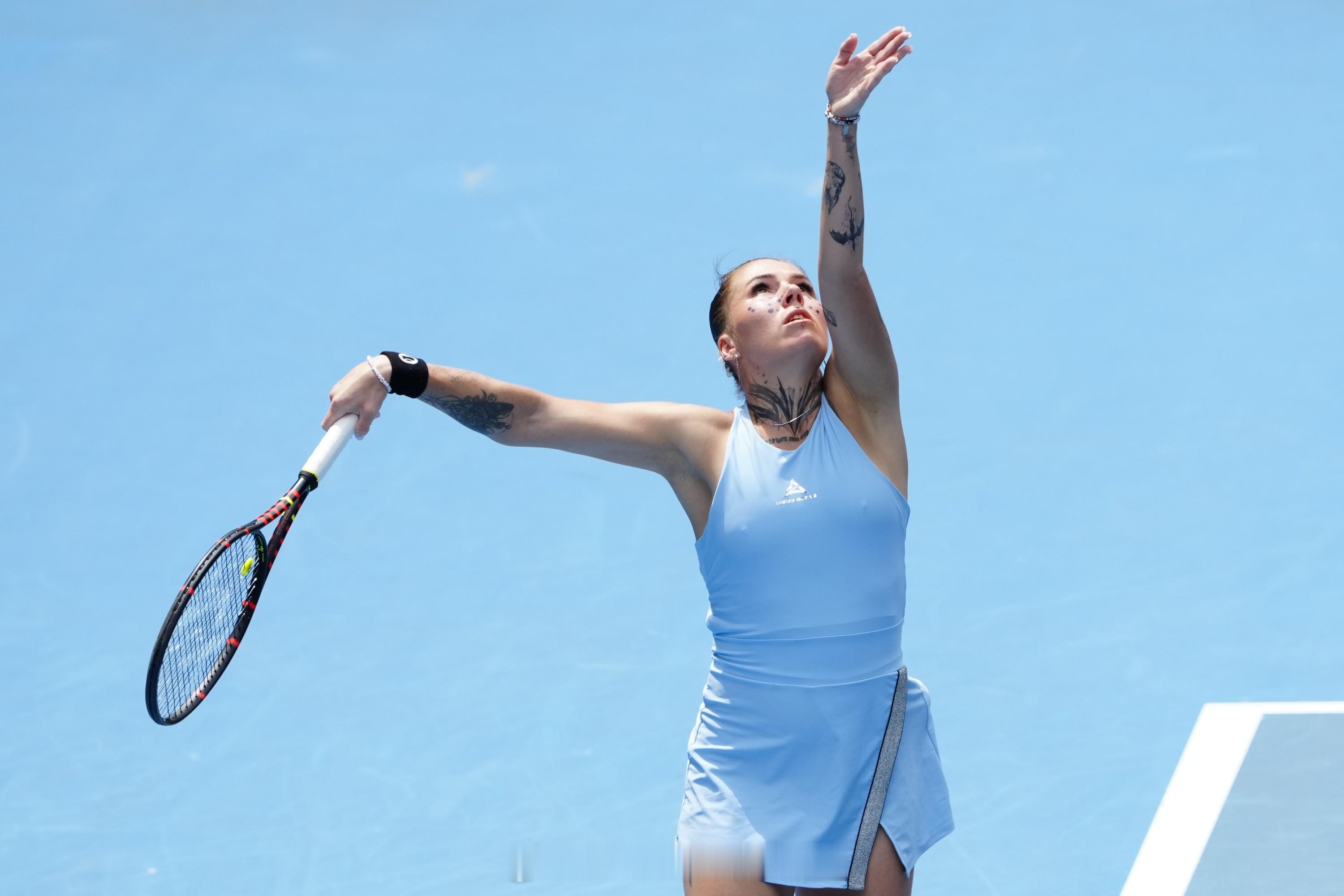 卫冕第一步✅YONEX与网球 澳网2026 女单首轮，YONEX签约球员、卫冕冠