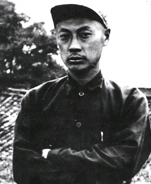 重庆解放前夜：特务供出潜伏女上司，档案揭秘隐蔽战线往事
 
1949年11月，重