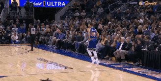 斯玛特恶人也！
今日，东、西部强强对话，凯尔特人客场挑战勇士，原因以为一是焦灼的