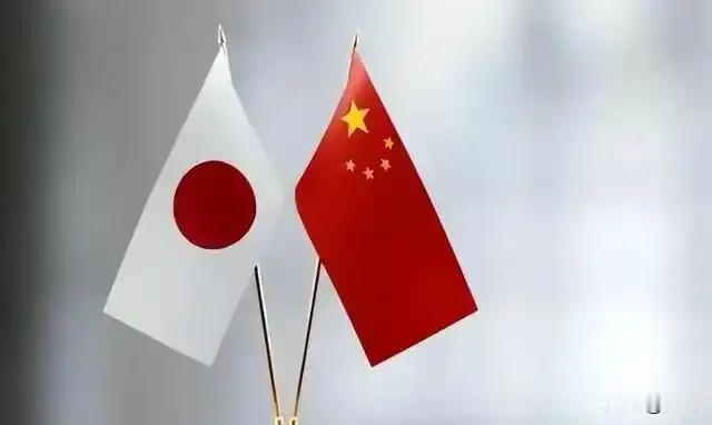 日本别呼喊什么经济挺不住了？挺不住也得挺！
咱们现在也无需要求高市一定撤回错误的