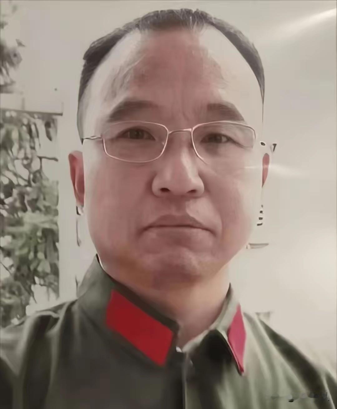 1984年，李陶雄中弹后抢救无效，壮烈牺牲，谁知遗体送往后方安葬时，莫名从车上滑