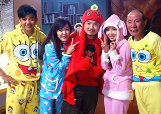 #关谷悠悠豆角睡衣#小时候特别喜欢他们的睡衣！各种样式还很暖和[憧憬] ​​​