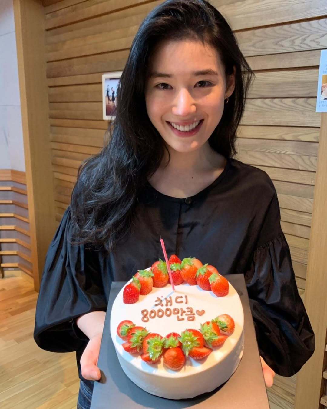 郑恩彩🏷️ins: jungeunchae_ 