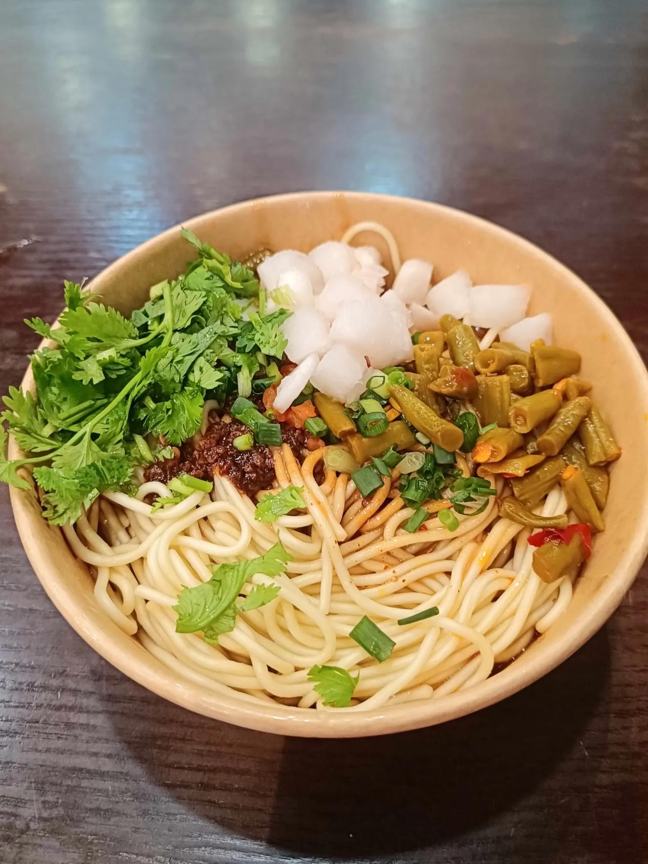 心宽福自来，
心静慧自开。
每天都要有三好：精神好，身体好，心情好
以前不懂情绪