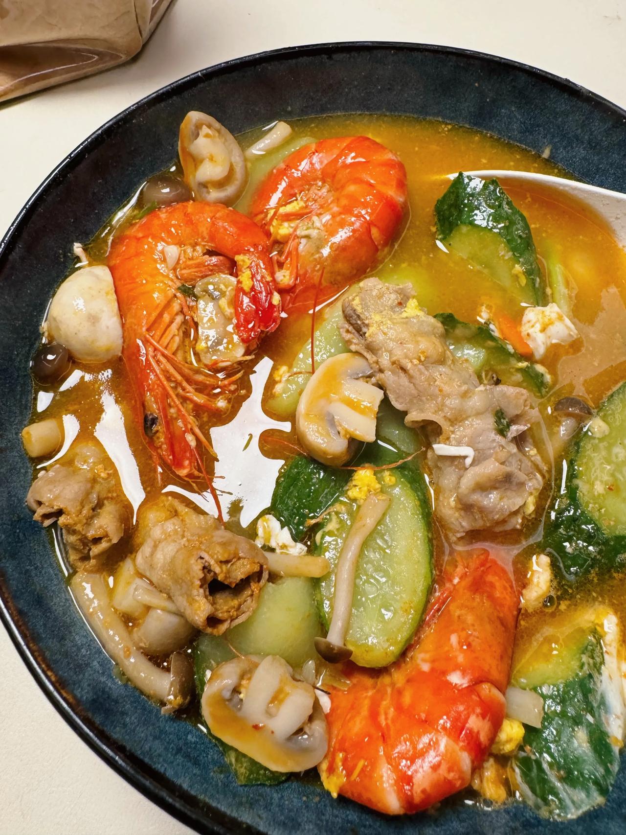 一个人吃饭，随便也不随便[马思纯的微笑]
#美食#