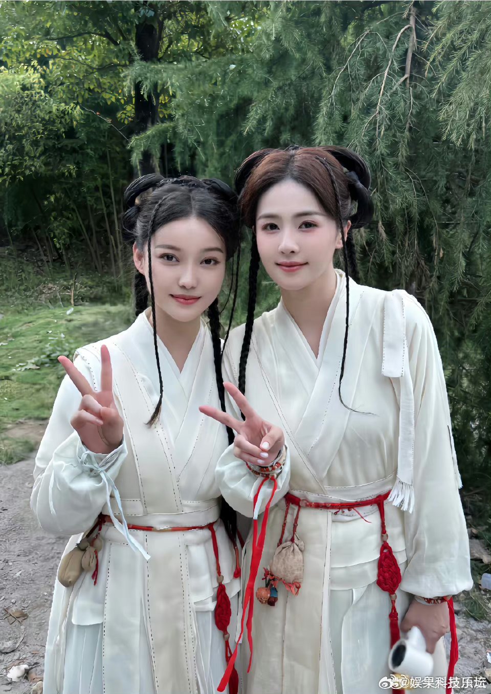 白鹿的黄头发是非染不可吗，这可是拍古装 ​​​