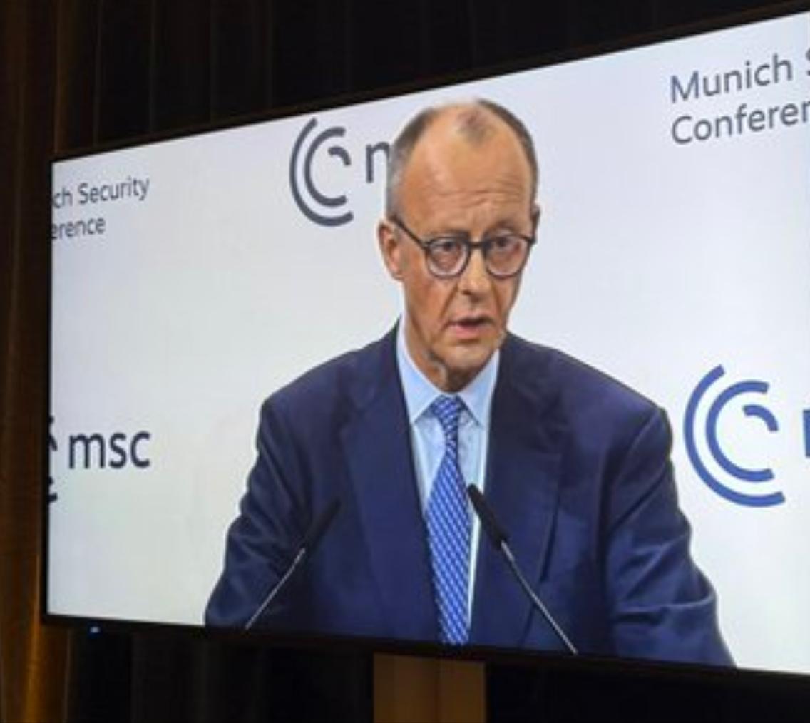 德国总理默茨在慕安会上发表演讲说，中国希望成为“塑造世界的领导者”，而且多年以来