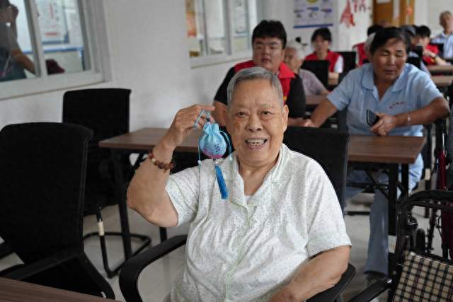 青岛家庭教育咨询机构，子昂教育专注青少年心理疏导