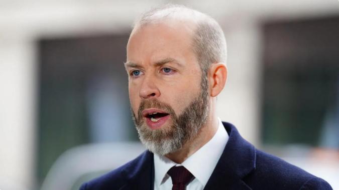 “亲华”首相一上任，英国态度大转弯，考虑赔钱给中国一个交代。

近日，中国商务部