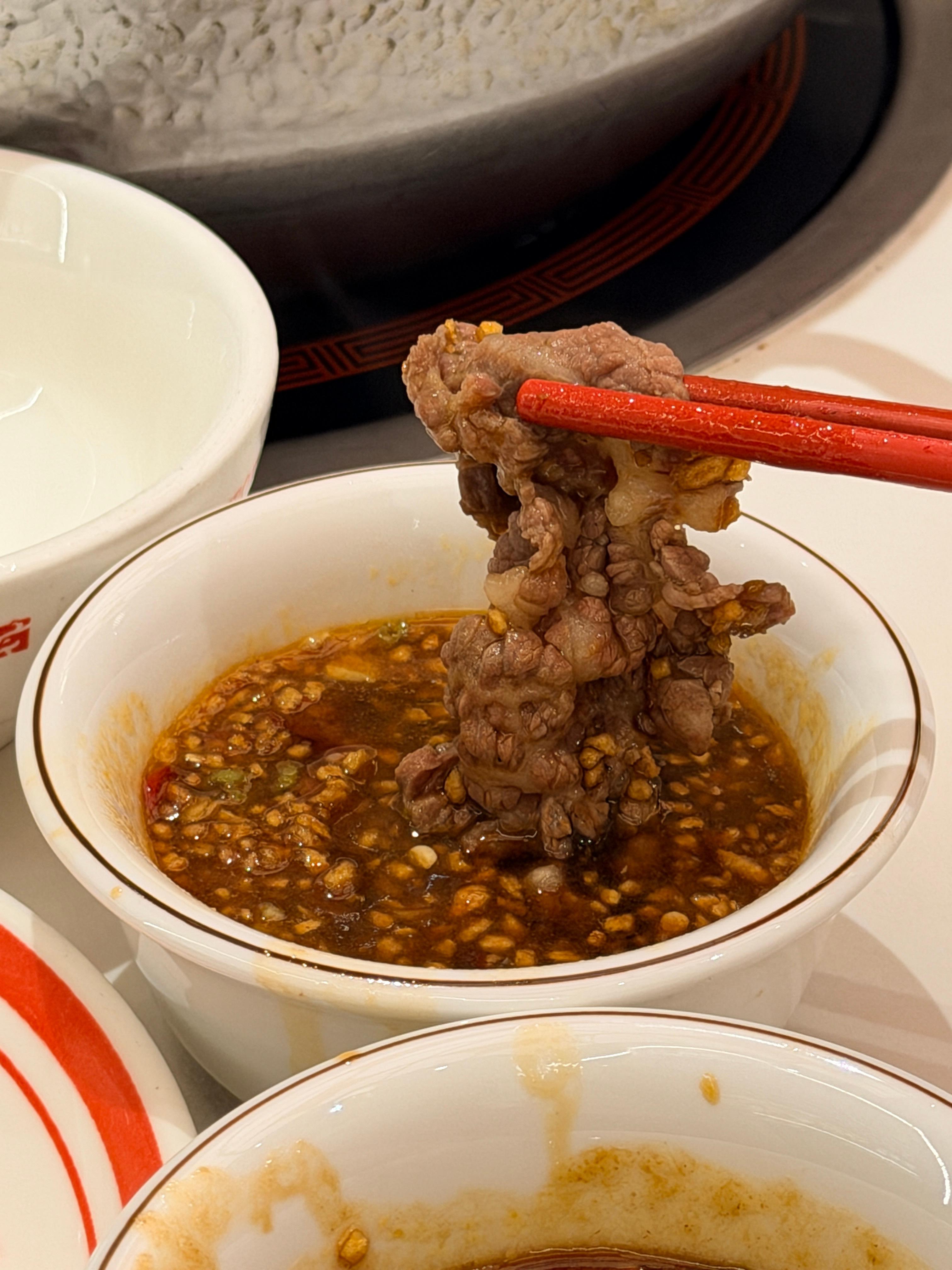 回深圳第一顿：八合里潮汕牛肉火锅~还默契地提醒彼此记得吃白芸豆人过三十，深夜想吃