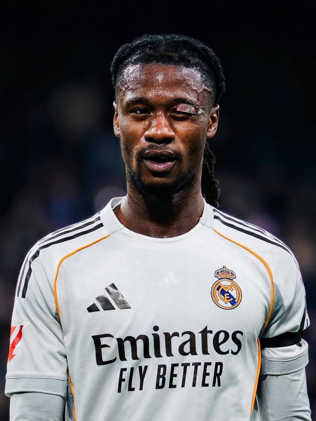 okdiario：卡马温加对阵埃尔切的表现再次令人失望，他始终找不到状态，未能有