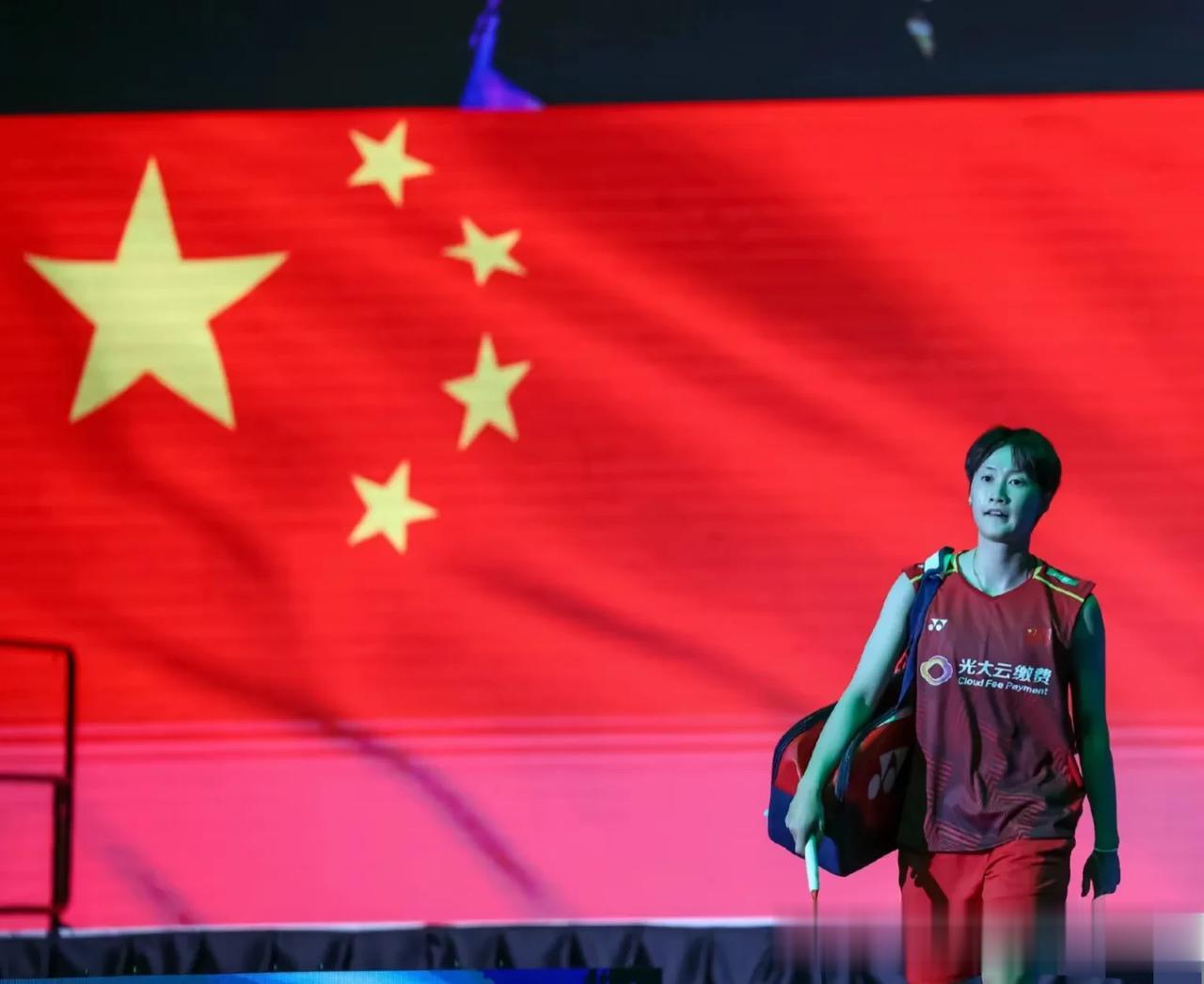  男单夺冠次数top 5

🇨🇳林丹：5️⃣次🥇
🇨🇳谌龙：🥇🥇
