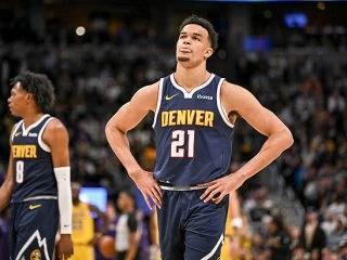 一针见血！琼斯发声回应球迷质疑：NBA本质就是生意，球队可以精打细算，球员同样有