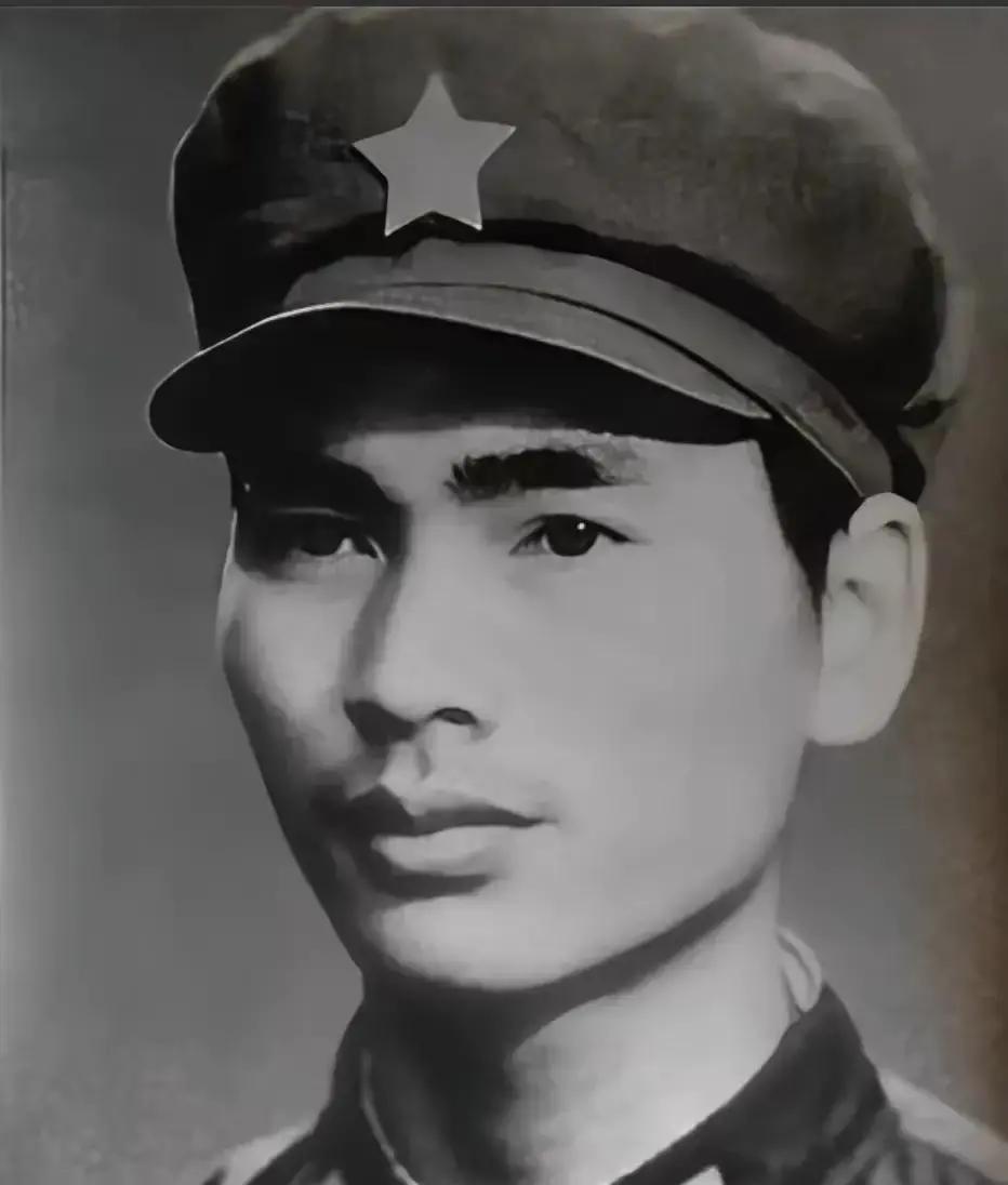 1979年边境自卫反击战打得激烈的时候，一位云南小伙杨建章，本来在家乡就开惯了货