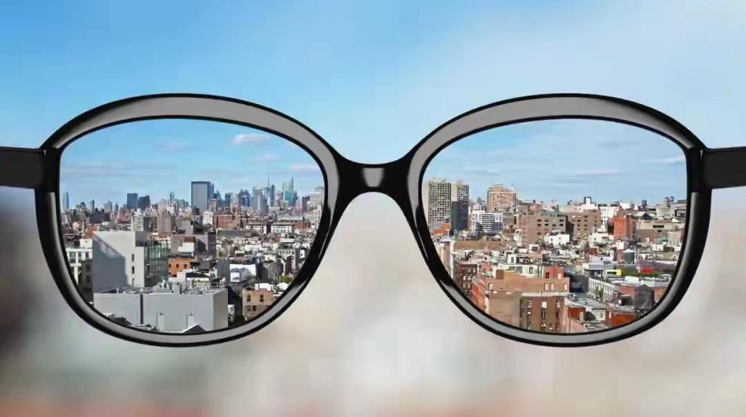 知道它暴利，但不知道它这么暴利！据媒体披露，一款市面上常见的1.61折射率镜片，