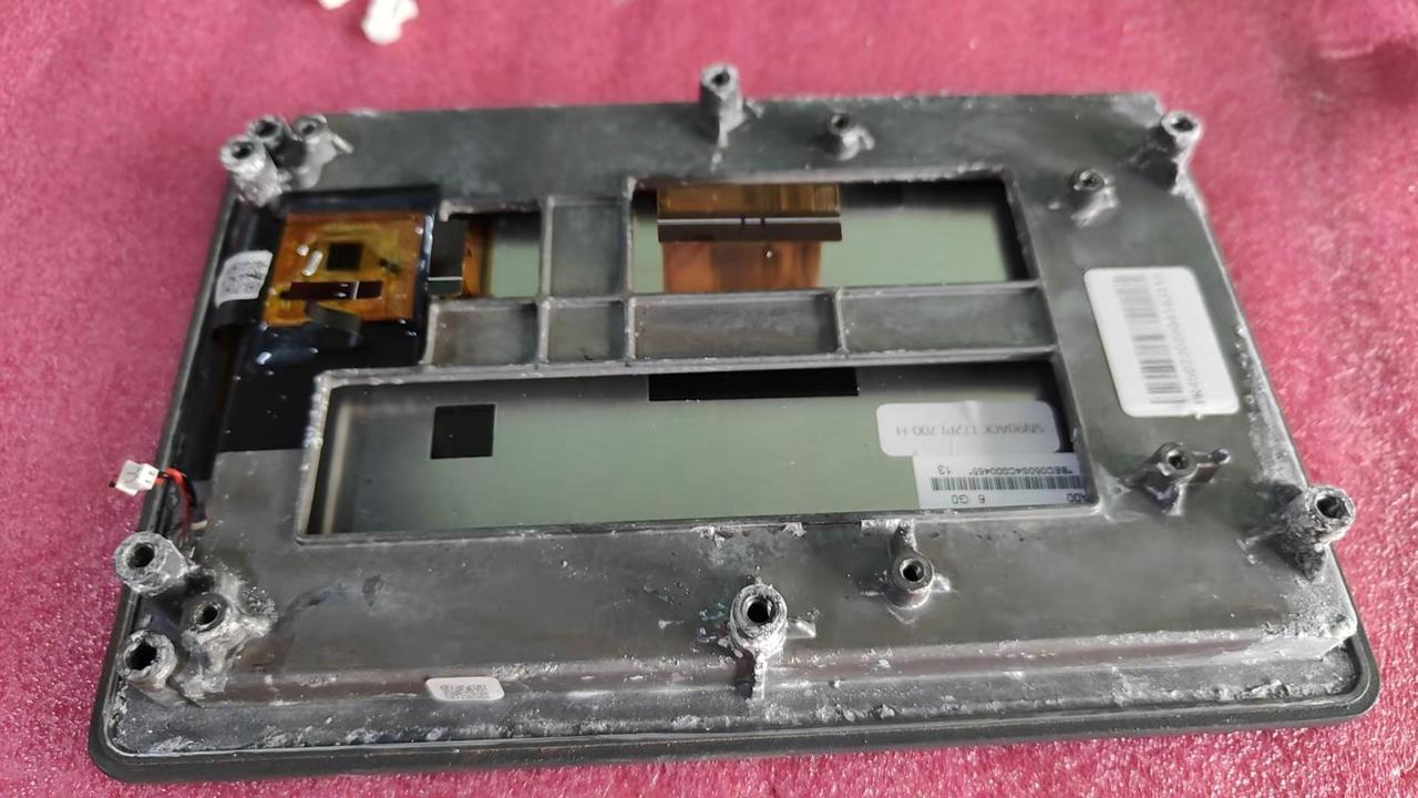 三一挖机。泡水触摸屏黑屏维修成功，热歌 拿一张图证明您的职业