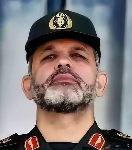 伊朗消息，伊斯兰革命卫队宣布
4月25日，伊朗伊斯兰革命卫队宣布扣押了一艘疑似与