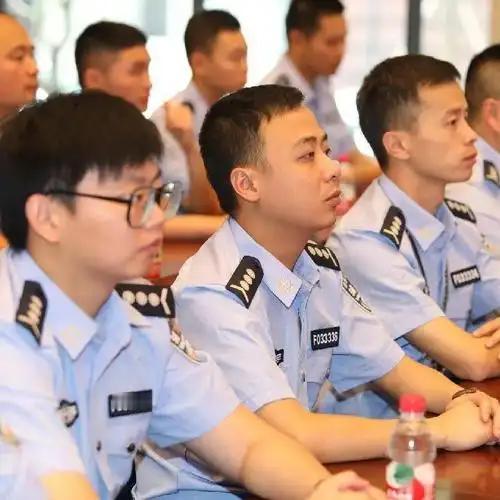 2025年劳务派遣辅警政策解读：

1，‌规范用工行为‌：
辅警用工严格限定在临