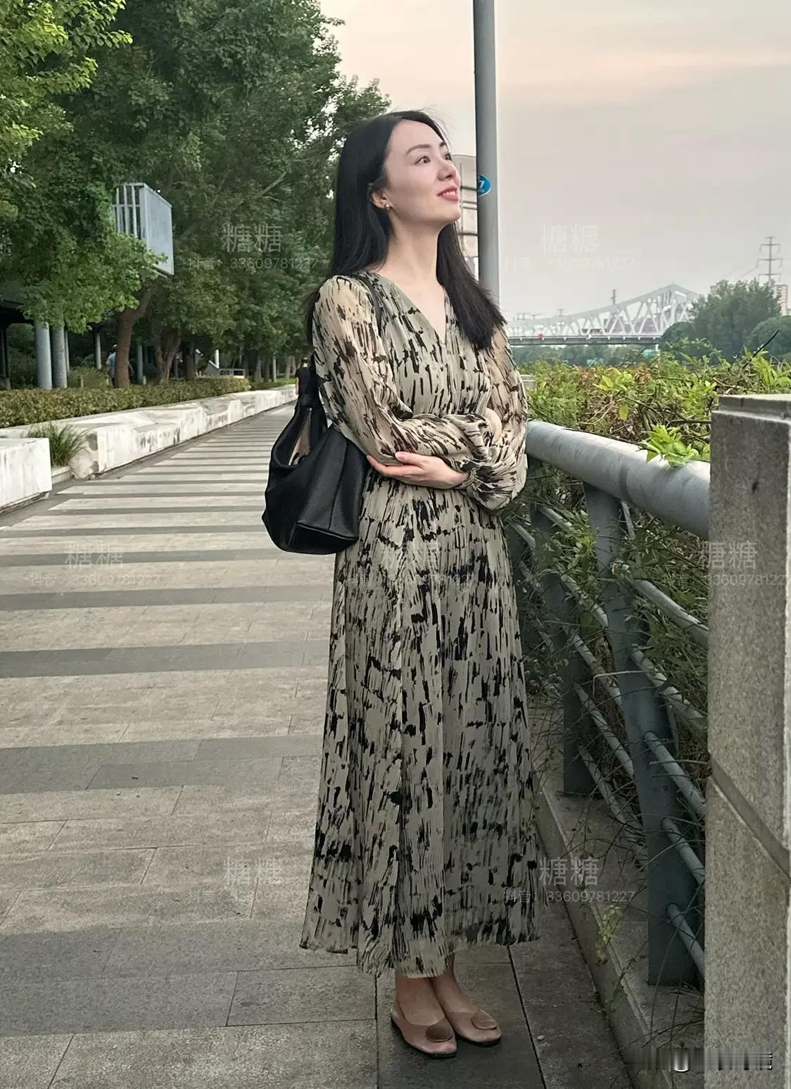 午后的江边在你眼里，什么样的女人最漂亮