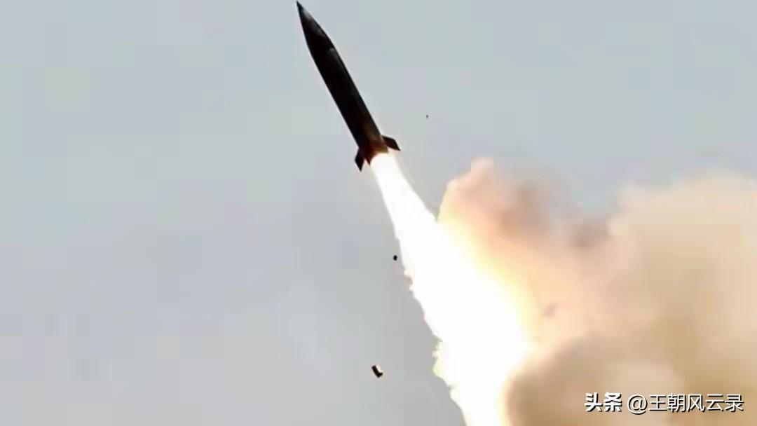 中东战争对俄罗斯带来两大机会
随着战争的深入，伊朗发起第18轮攻击。战火纷飞的中