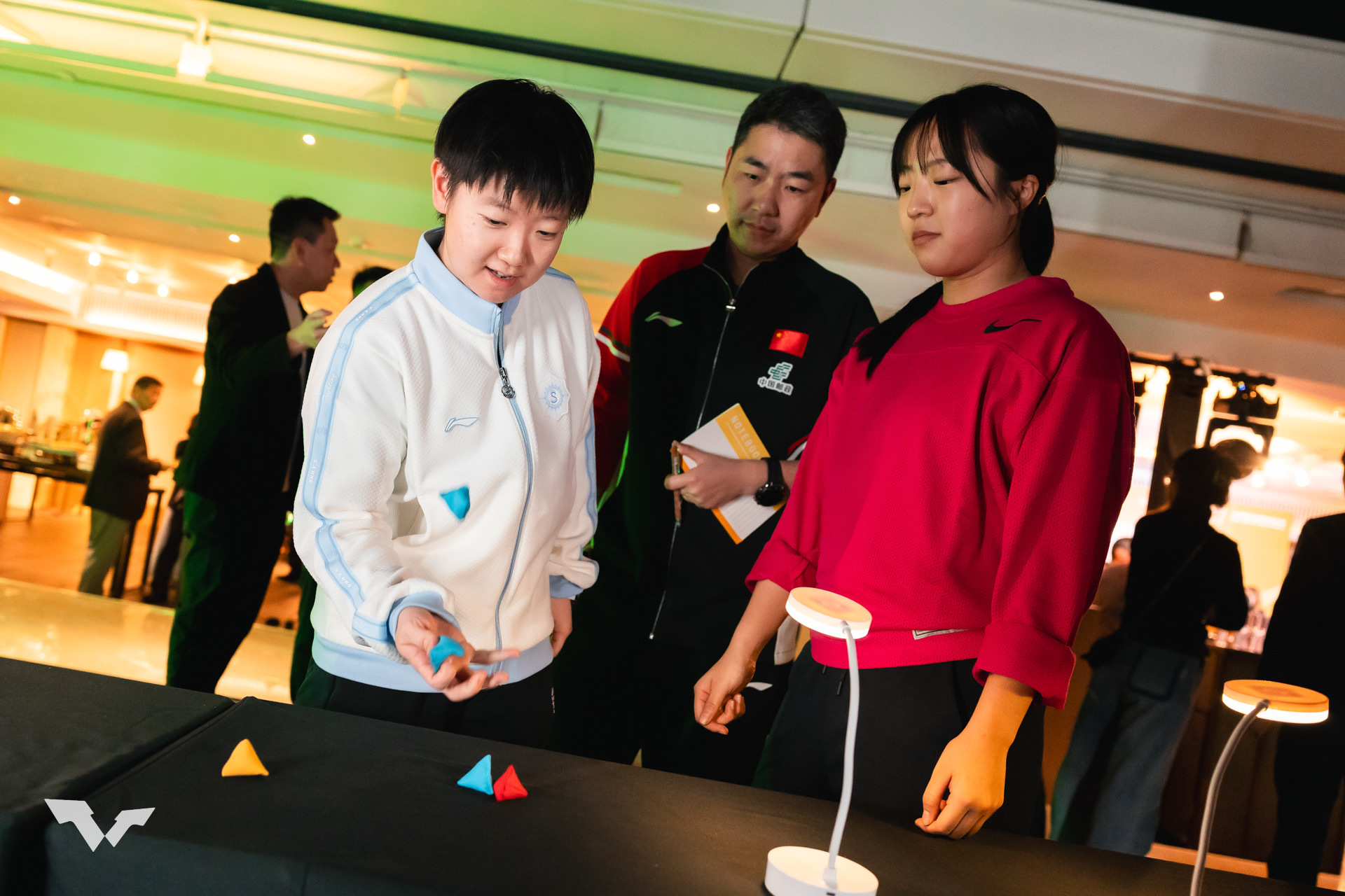 孙颖莎 小猫抓签