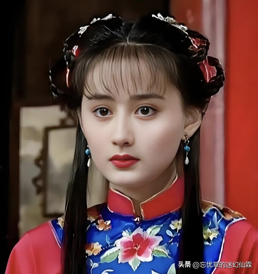 穿同一套衣服，陈德容和林心如比，谁更美?

个人感觉陈德容确实惊艳四座，是绝色大