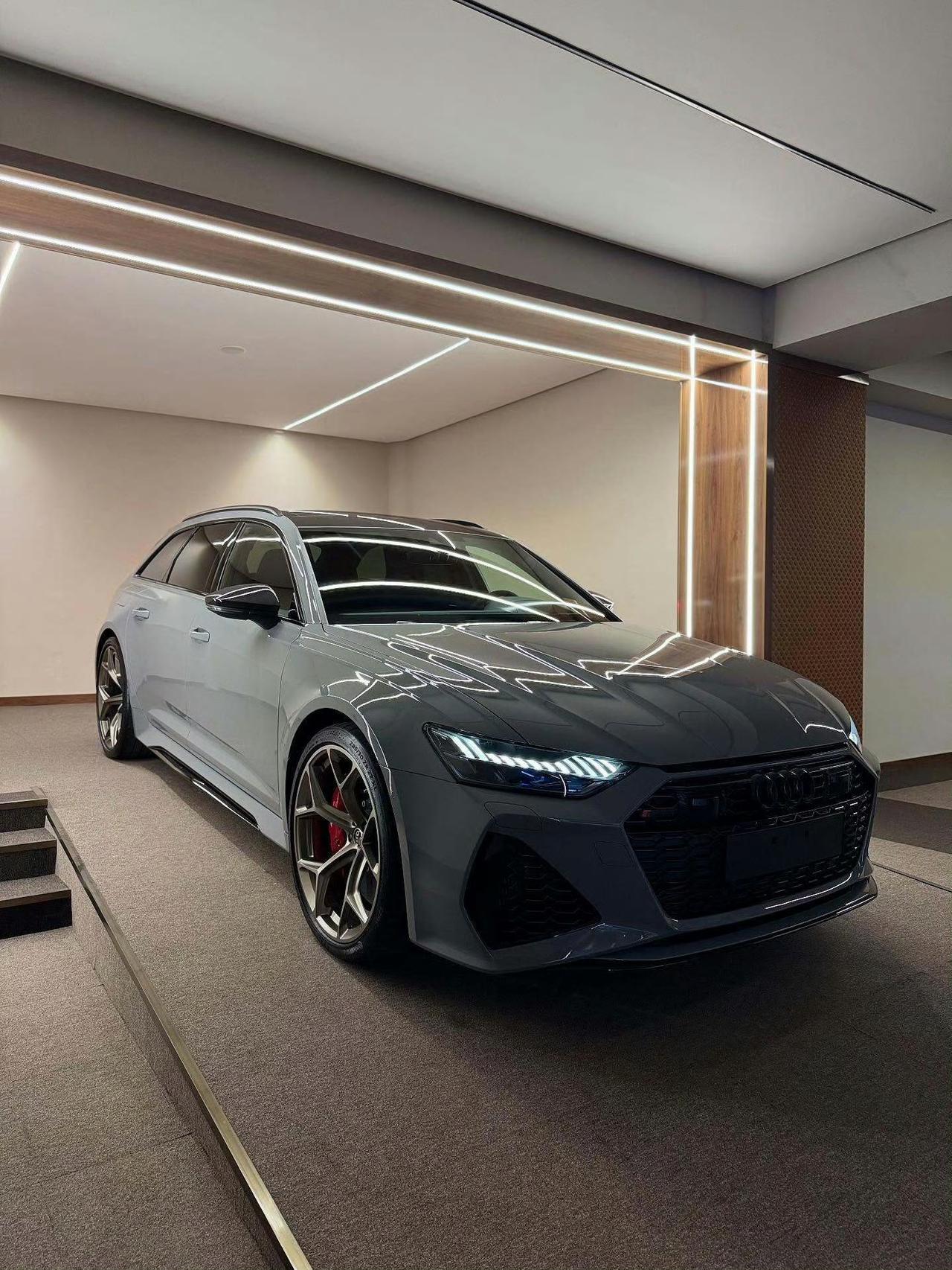 奥迪 RS6 Avant Performance